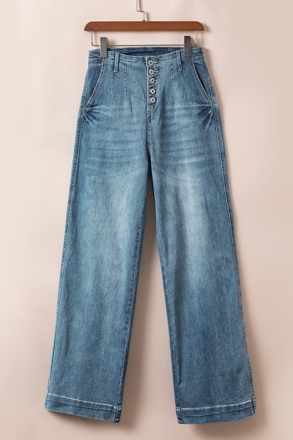 Medium Wash Straight Loose Jeans March.